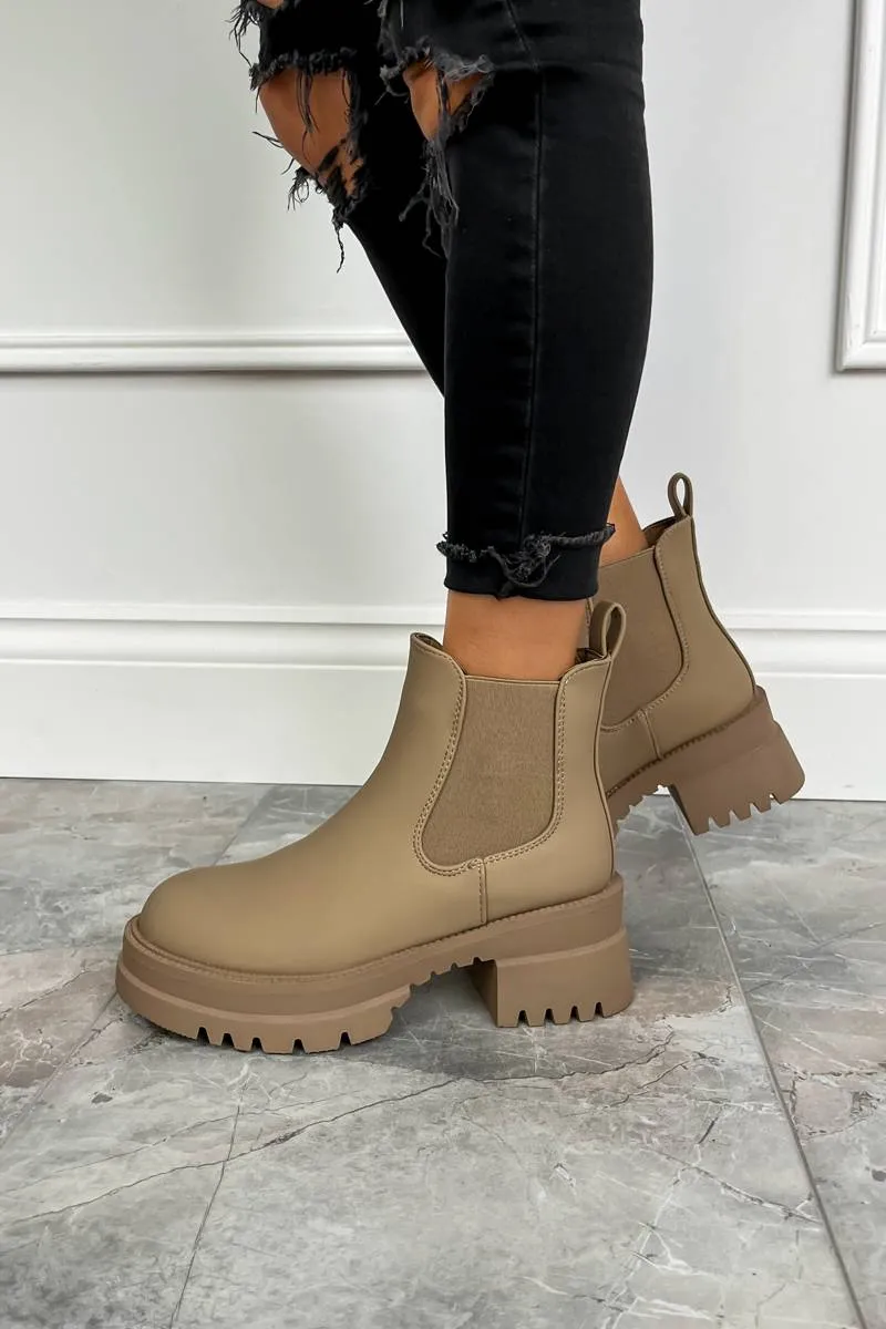 ELIZAH Chunky Chelsea Ankle Boots - Mocha