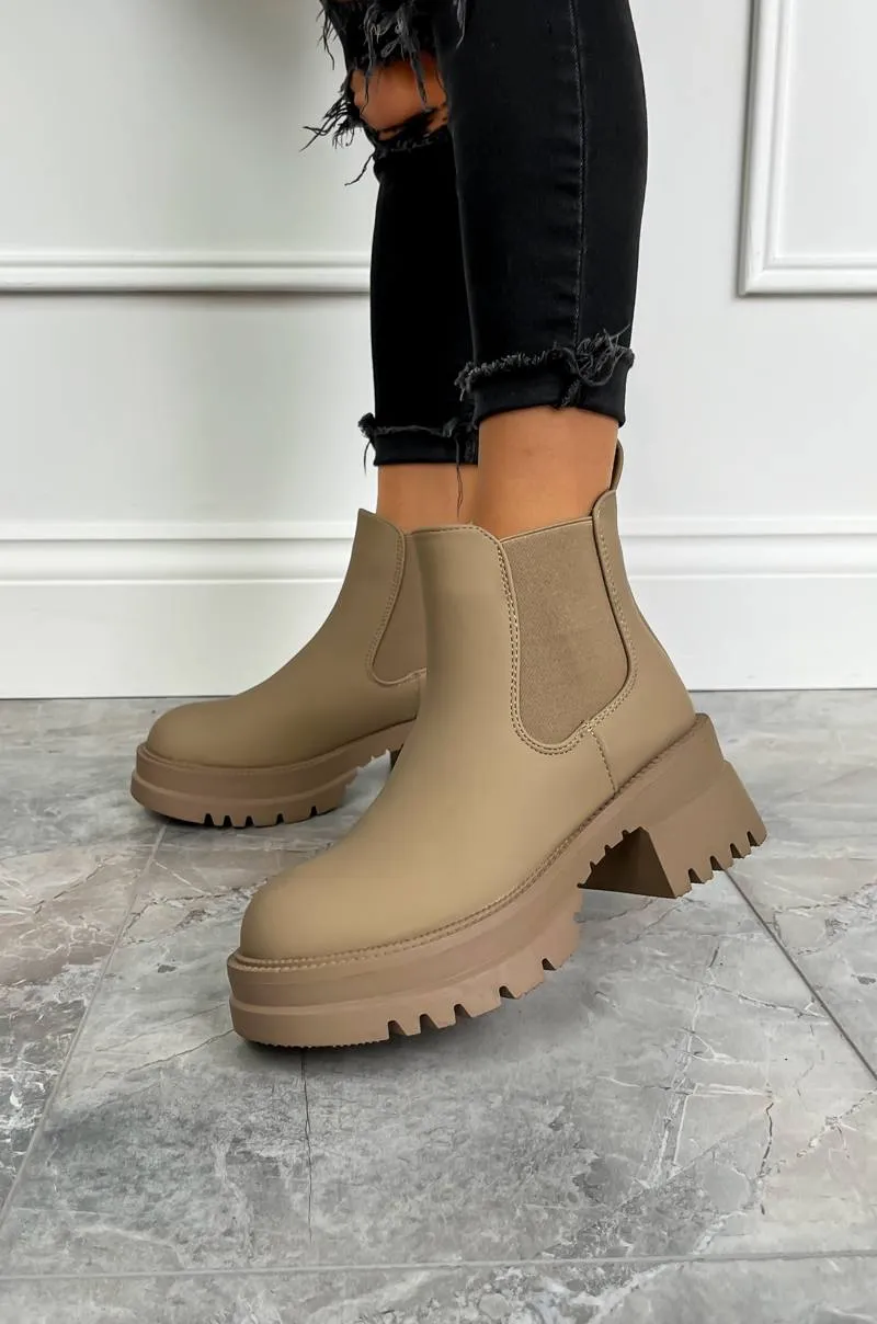 ELIZAH Chunky Chelsea Ankle Boots - Mocha