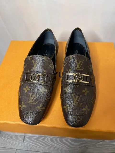 Louis Vuitton Soho Monogram Loafer 38