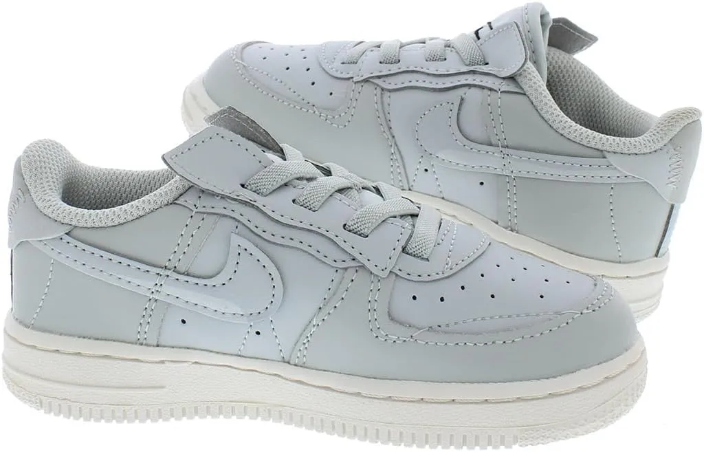 Nike Men's Basketball Shoe