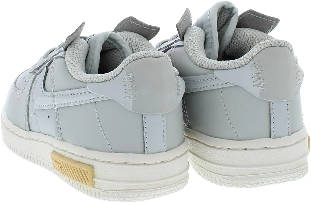 Nike Men's Basketball Shoe
